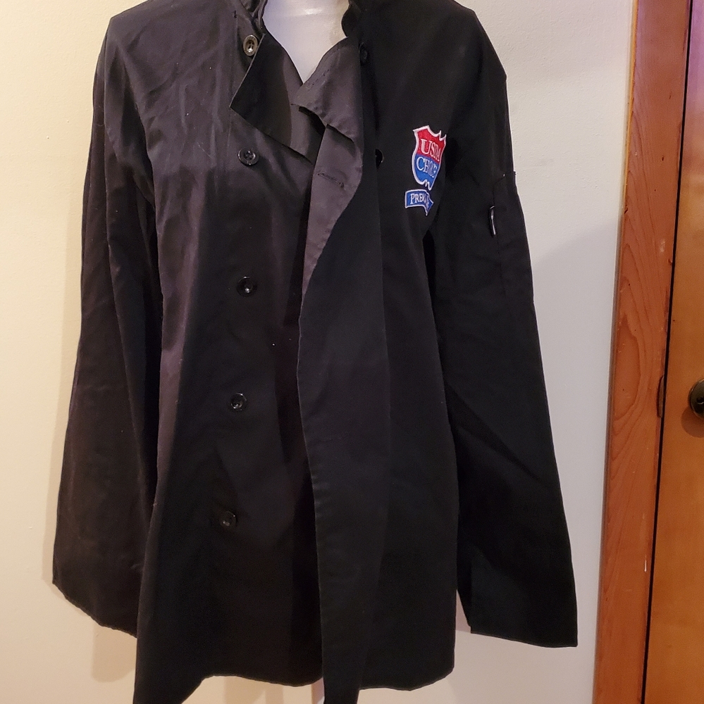 Chef master coat size large